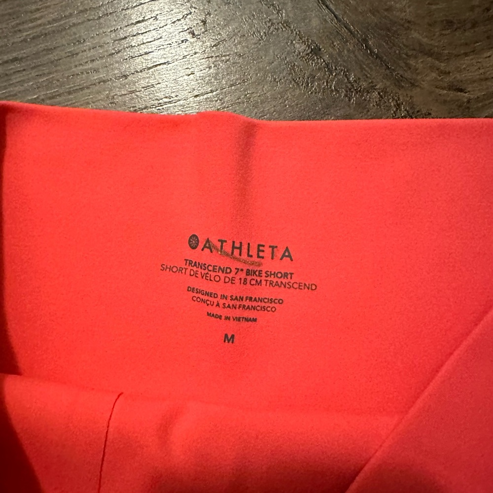 Athleta Transcend 7” Biker Shorts - Picture 4 of 5